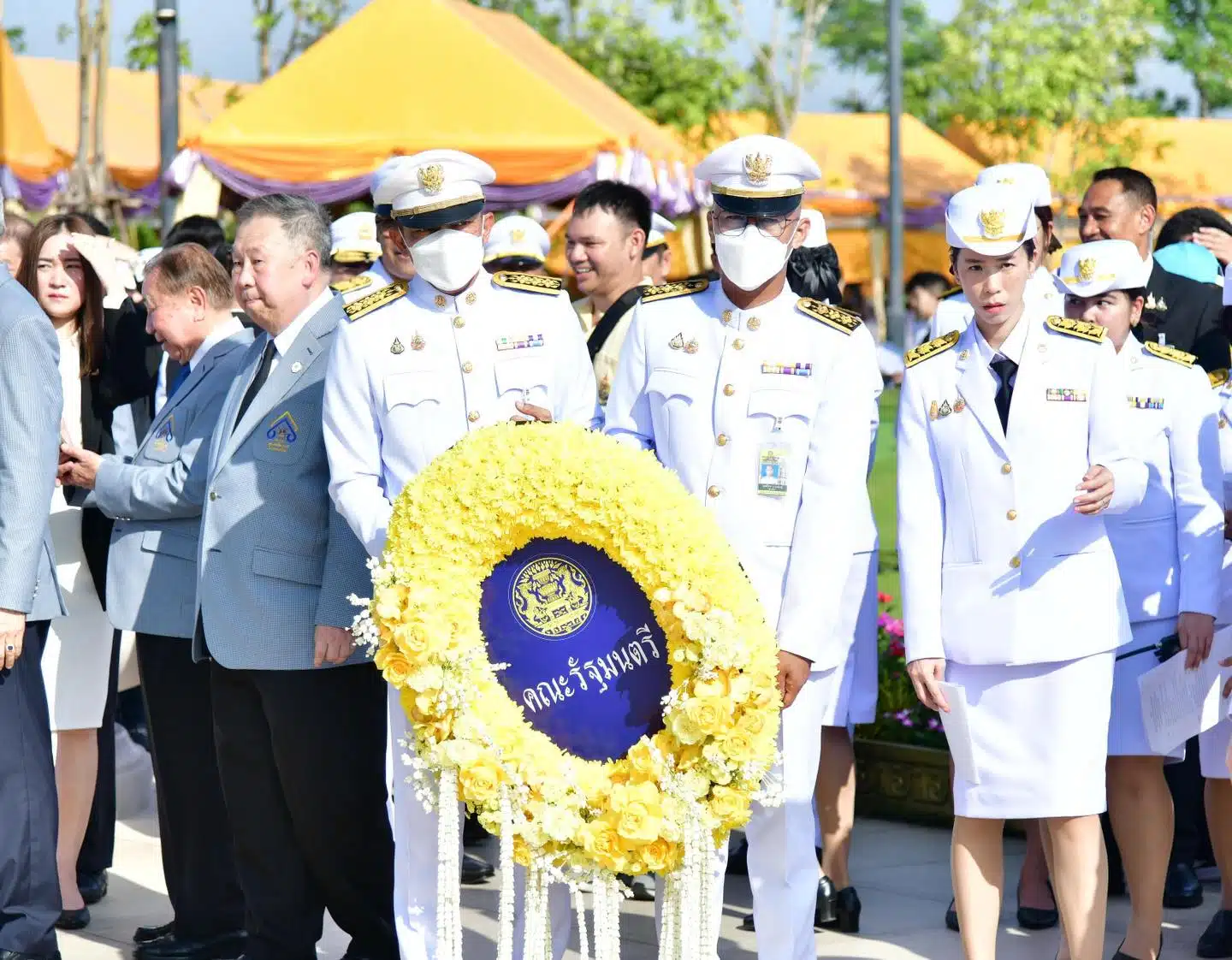 คณะรัฐมนตรี วางพวงมาลาเนื่องในวันนวมินทรมหาราช 13 ตุลาคม 2567 ณ อุทยานเฉลิมพระเกียรติพระบาทสมเด็จพระบรมชนกาธิเบศร มหาภูมิพลอดุลยเดชมหาราช บรมนาถบพิตร ถนนพิษณุโลก เขตดุสิต กรุงเทพฯ 