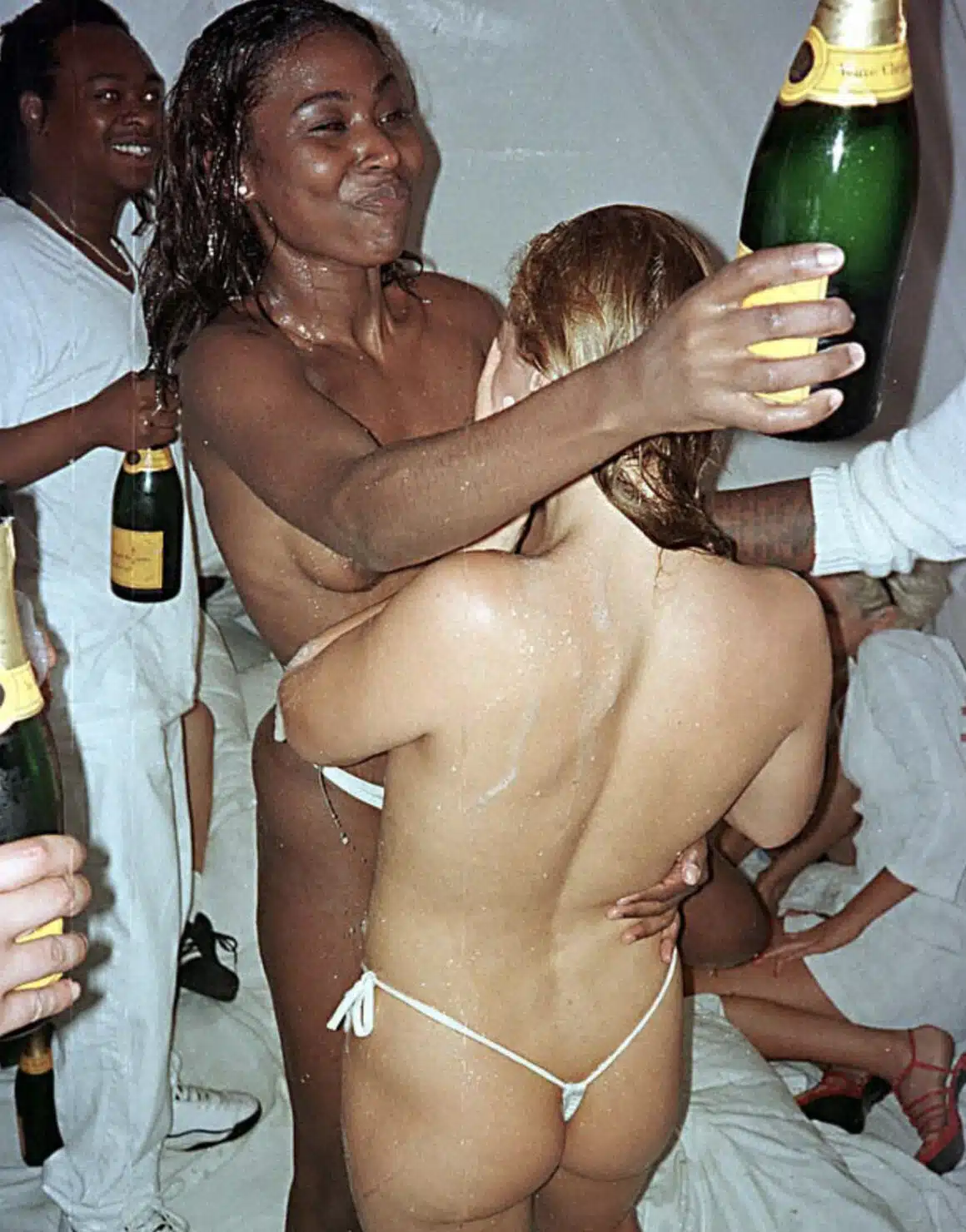 เบื้องหลังปาร์ตี้ชุดขาวของ Diddy