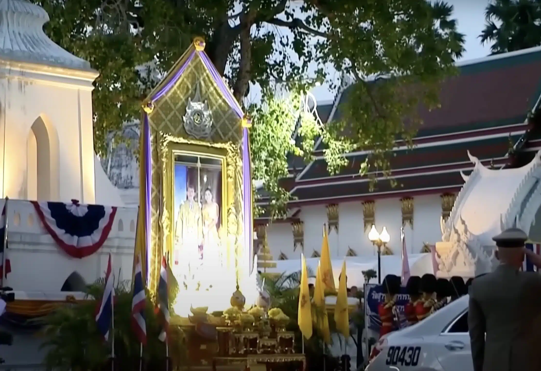 เลขข้างรถตำรวจอารักขาพระราชินี