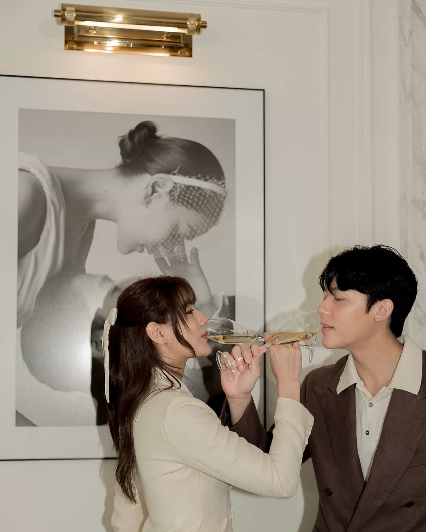 หมากคิม ดื่มแชมเปญ