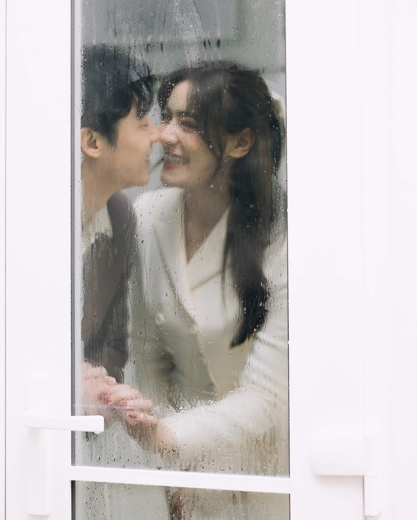 หมากคิมสวีส จมูกชนกัน