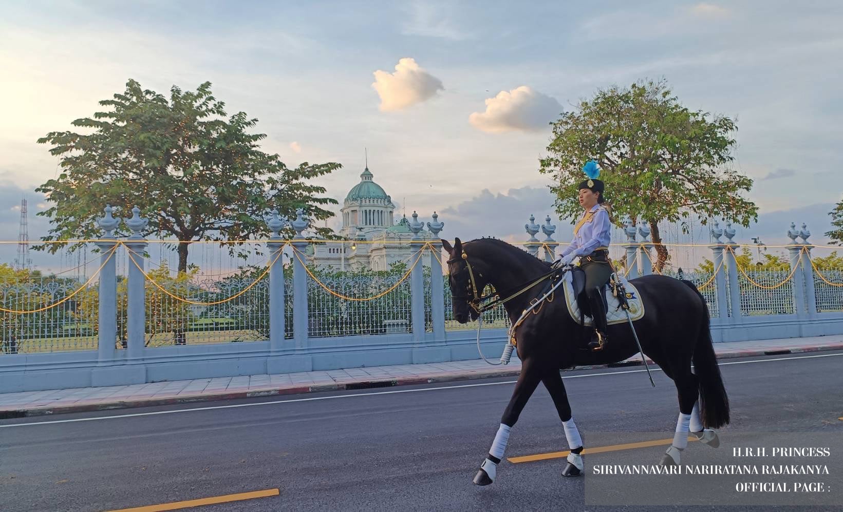 เจ้าฟ้าสิริวัณณวรี ทรง้มาที่สนามหลวง