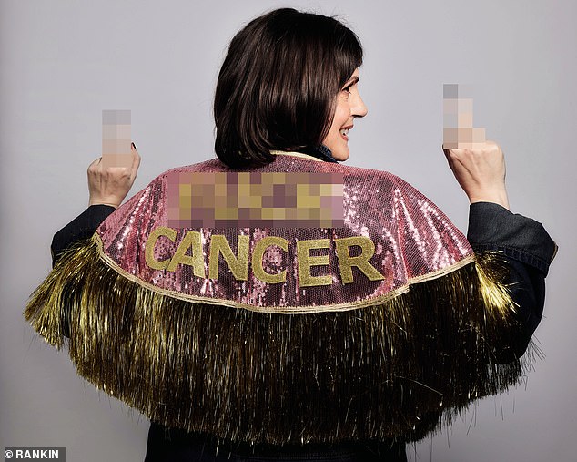 Paola Marra วัย 53 ปี อดีตภรรยาของ Dave Rowntree มือกลอง Blur จบชีวิตที่คลินิกในสวิสซึ่งเป็นที่ถกเถียงในเดือนมีนาคมหลังจากต่อสู้กับมะเร็งเต้านมและลำไส้