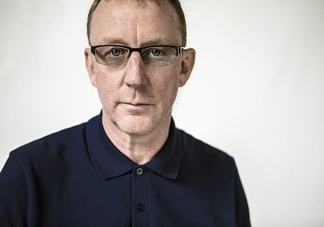 Dave Rowntree มือกลอง Blur (ในภาพ) ประณามกฎหมาย 'โรคจิต' เกี่ยวกับการช่วยชีวิตในสหราชอาณาจักร