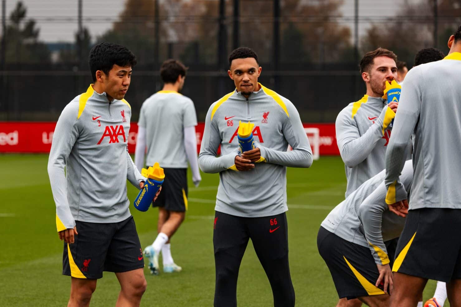 ยูฟ่า แชมเปี้ยนส์ลีก ลิเวอร์พูล เลเวอร์คูเซ่น