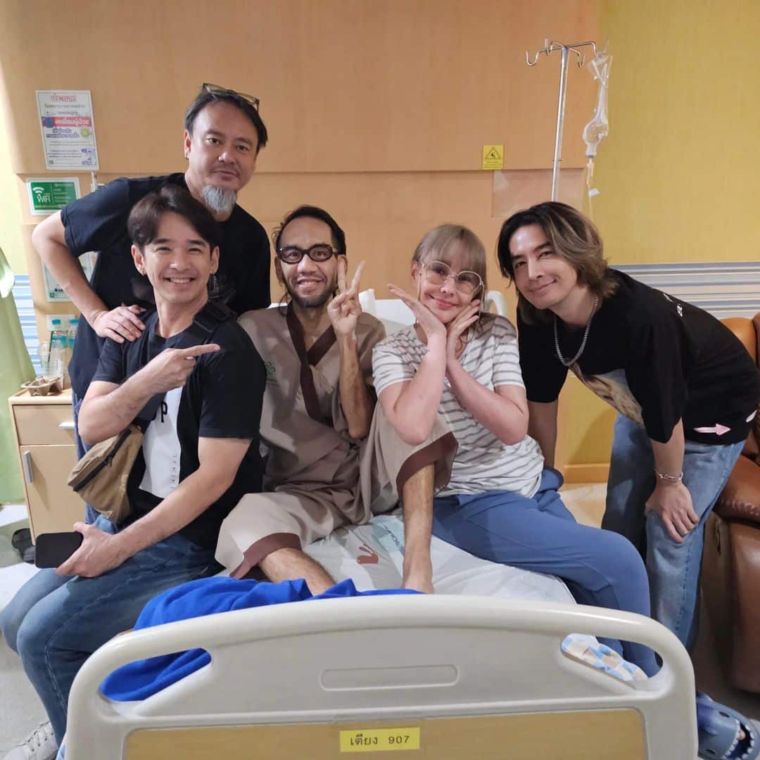 ภาพล่าสุด อุ้ม พรรษวุฒิ ลูกชาย อาแอ๊ด สมบัติ รักษาตัวในรพ.ก่อนเสียชีวิต