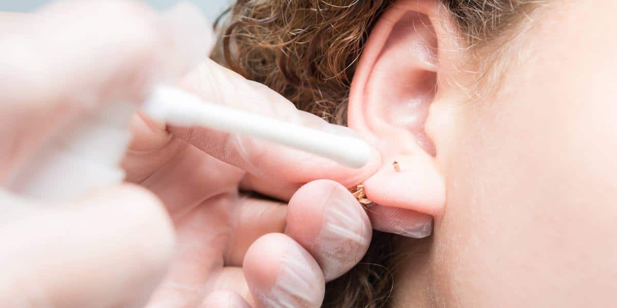 ข้อควรระวังในการเจาะหู