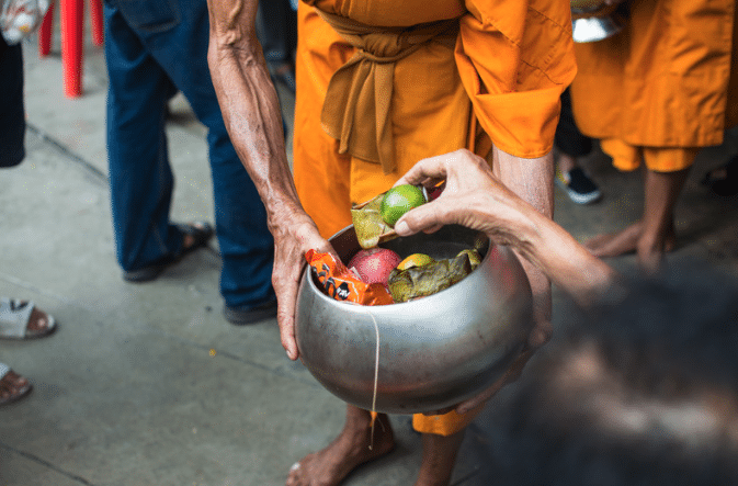 วันพระเดือนพฤศจิกายน 2567 ตรงกับวันพระไทยวันไหนบ้าง