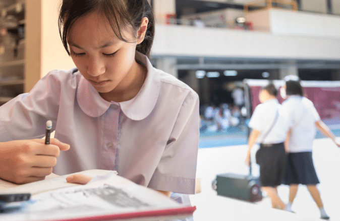 กระบวนการเข้ารับนักเรียนใหม่ในระบบการศึกษาไทย