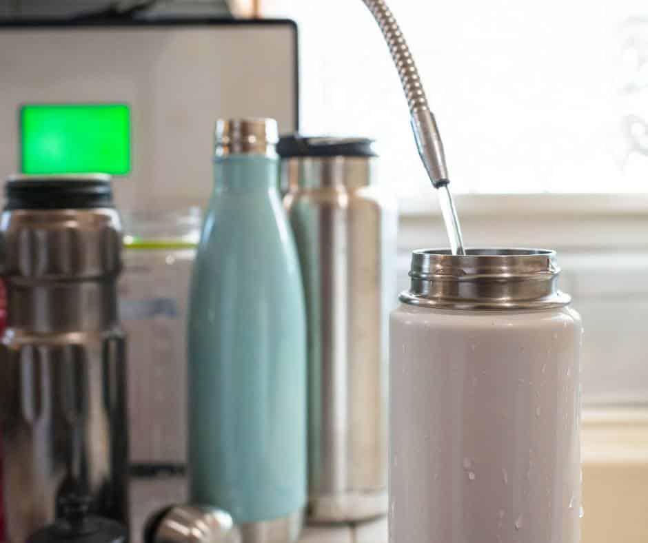 การล้างขวดน้ำพกพา ไม่ควรมองข้าม