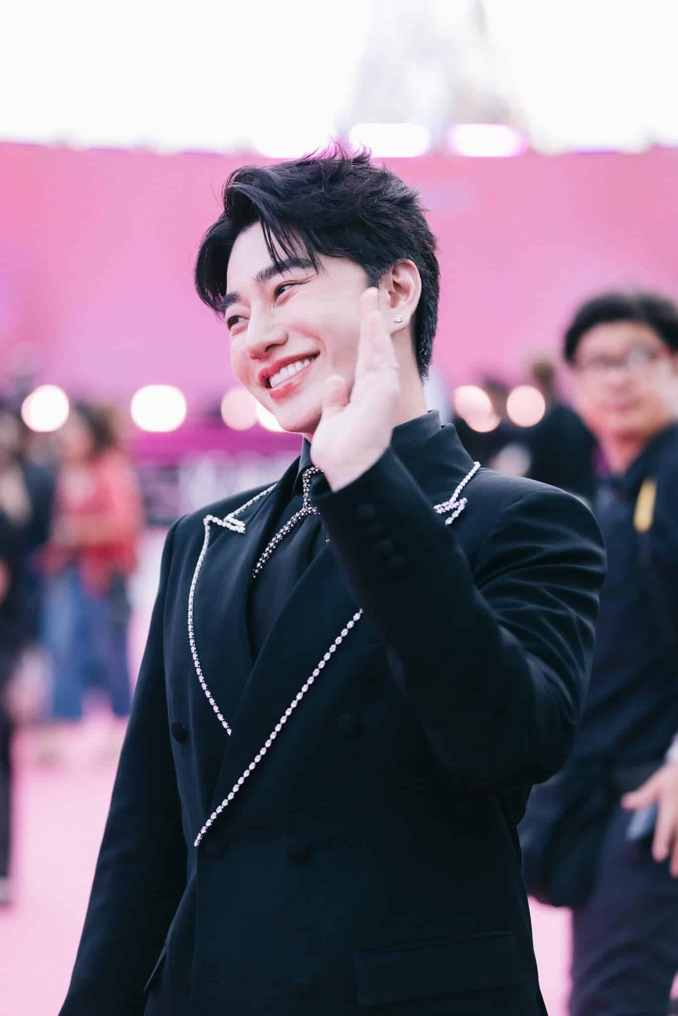 น้องฉัตร