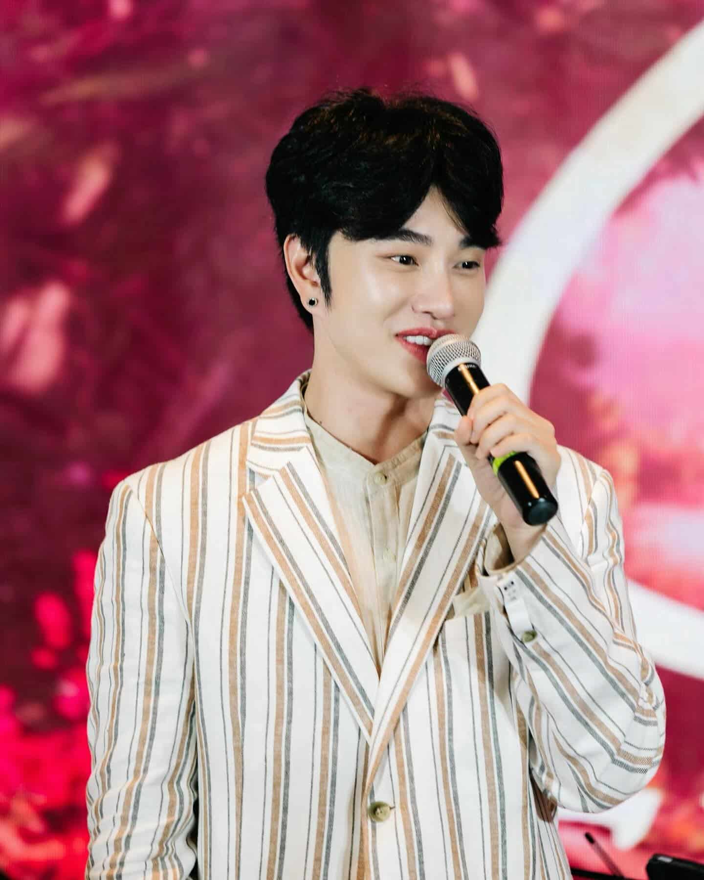 น้องฉัตร