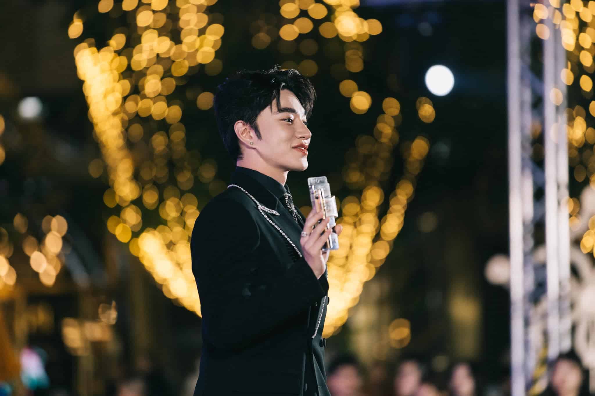 น้องฉัตร