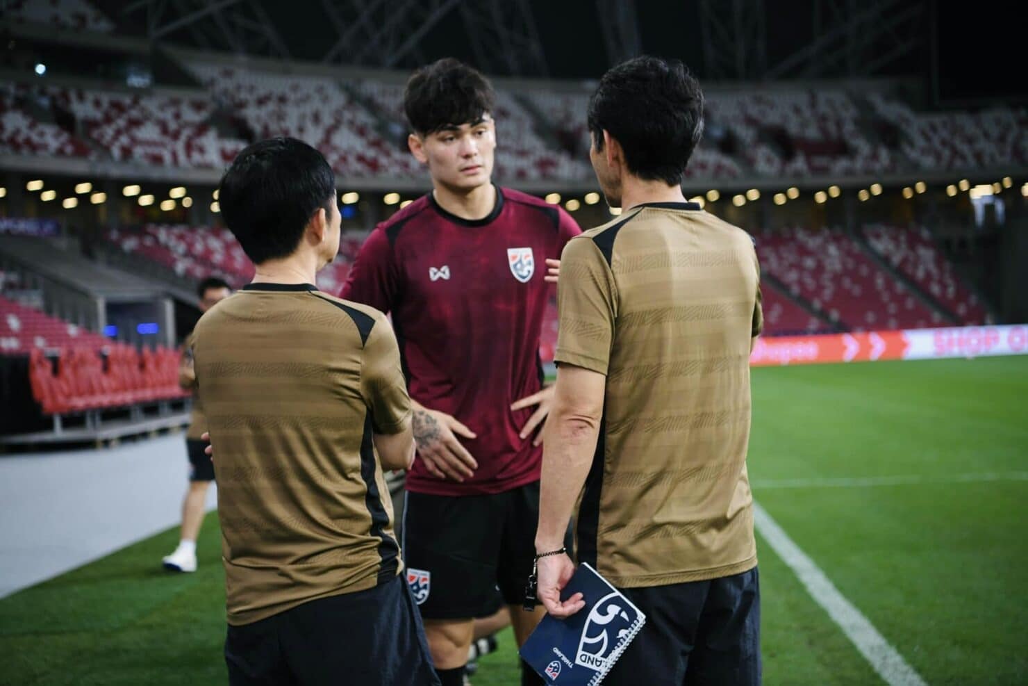 ฟุตบอลชายทีมชาติไทยชุดใหญ่ ทีมชาติสิงคโปร์