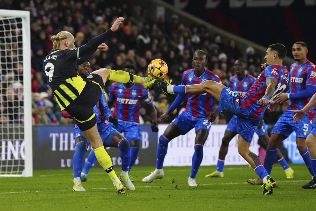 ผลบอลเมื่อคืนนี้ พรีเมียร์ลีก พาเลซ แมนซิตี้