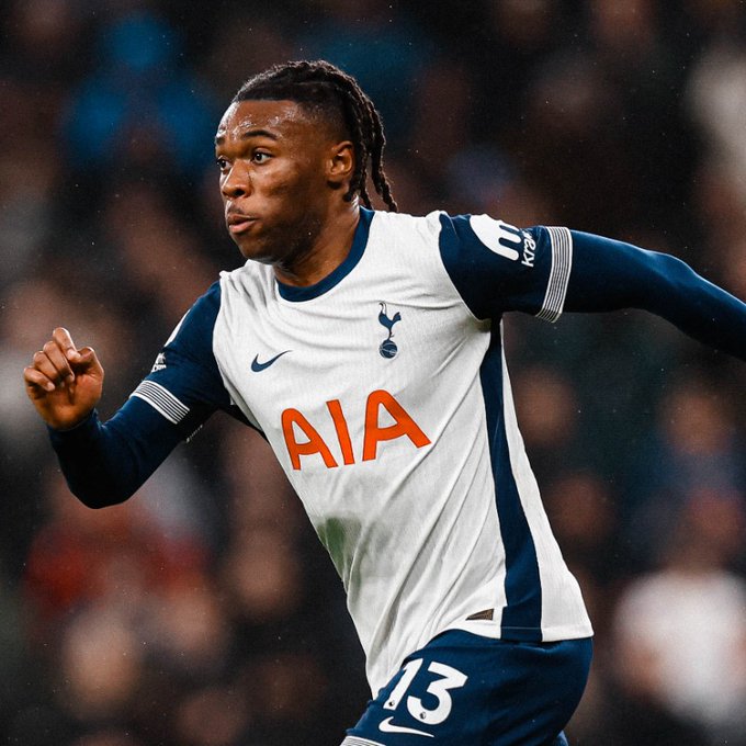 คาราบาวคัพ 2024/25 สเปอร์ส แมนยู