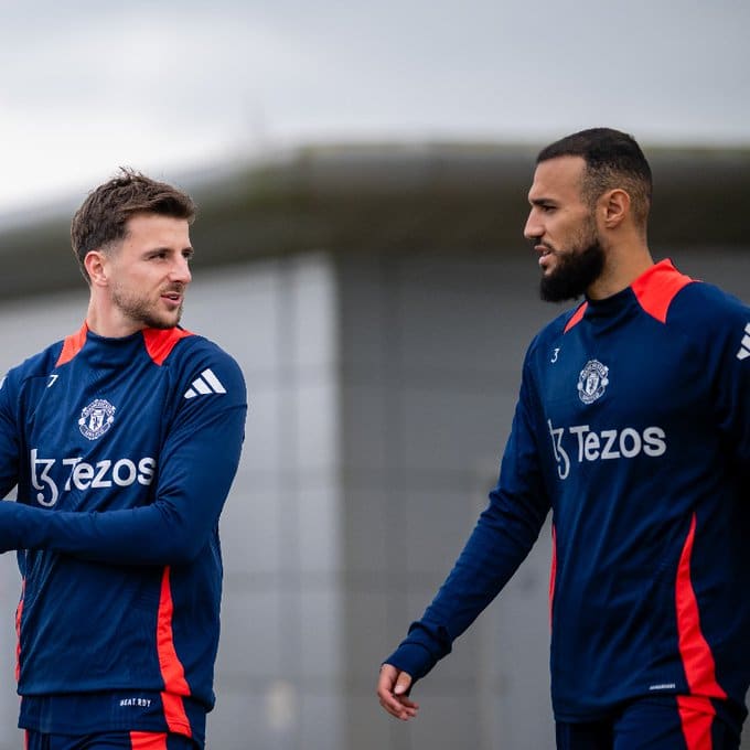 คาราบาวคัพ 2024/25 สเปอร์ส แมนยู