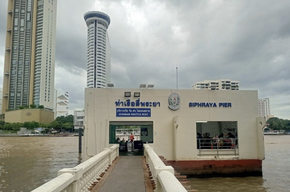 ท่าเรือสี่พะยา จุดชมพลุปีใหม่ 2568