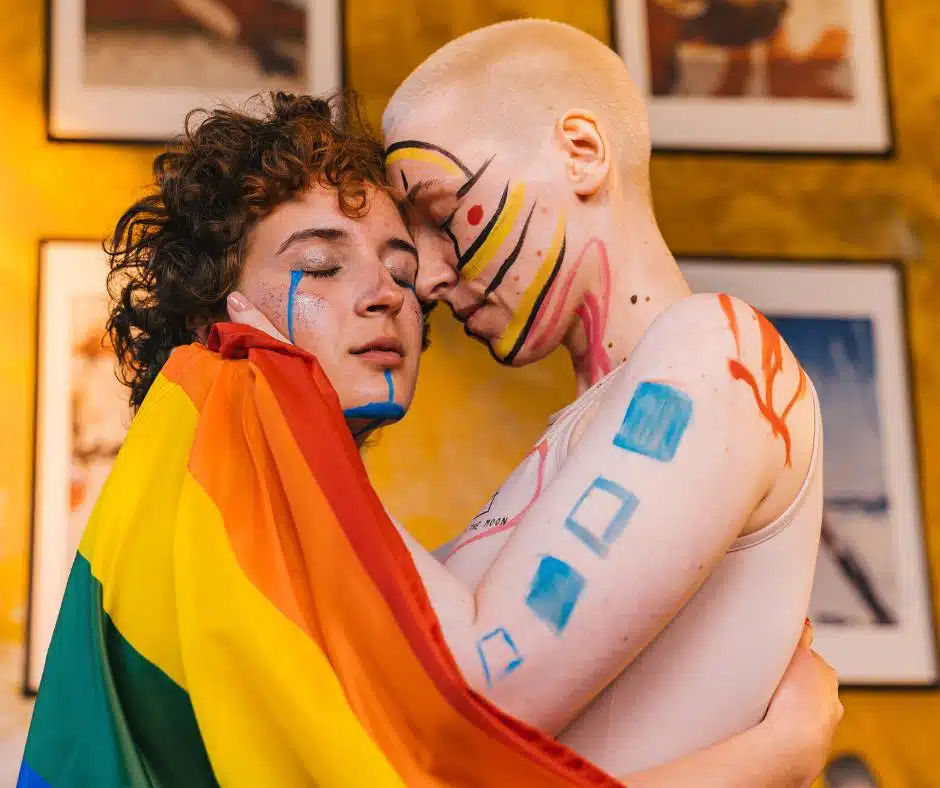 คูารักกอดกัน