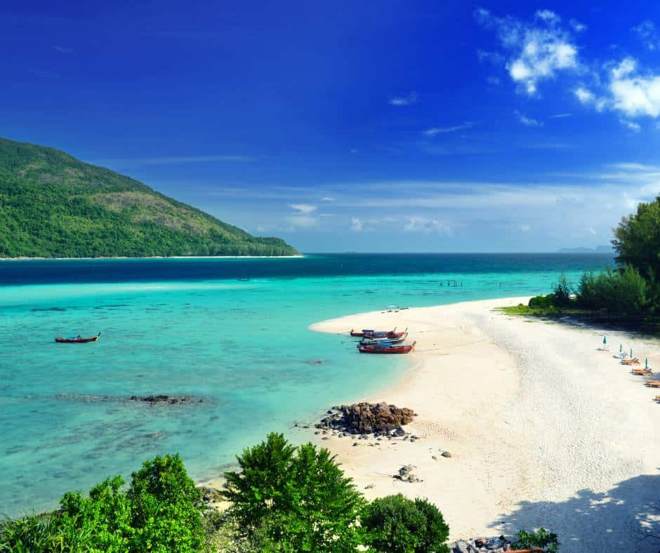 เกาะหลีเป๊ะ หนึ่งในที่เที่ยวไทยที่คนอยากไปมากที่สุด