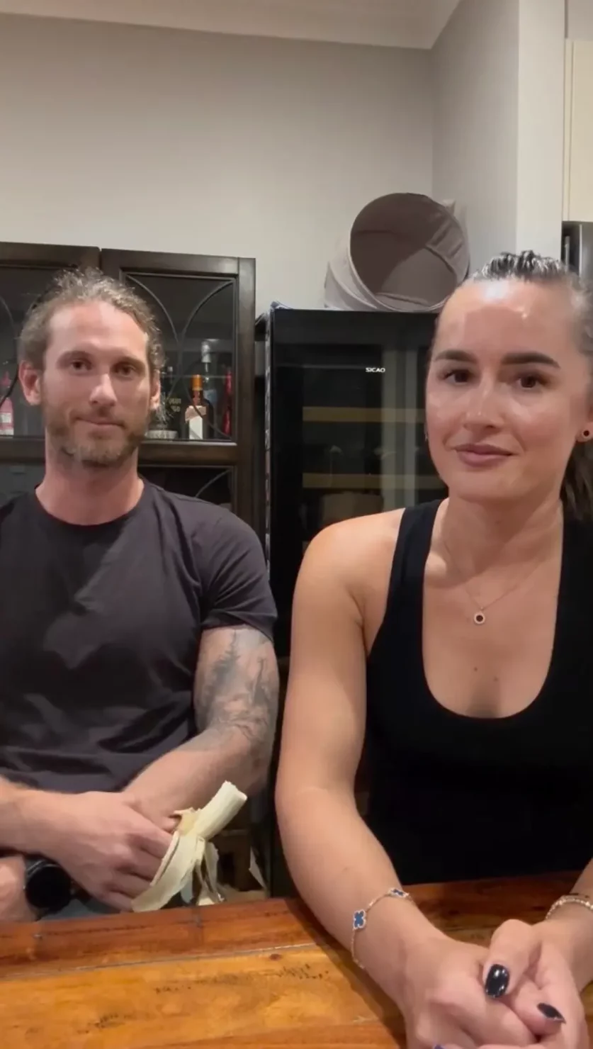 ม้ทั้งคู่จะประกาศข่าวหย่ากันในวันนี้ แต่จริง ๆ แล้ว ทั้งสองได้แยกกันอยู่มานานกว่าหนึ่งปีแล้ว