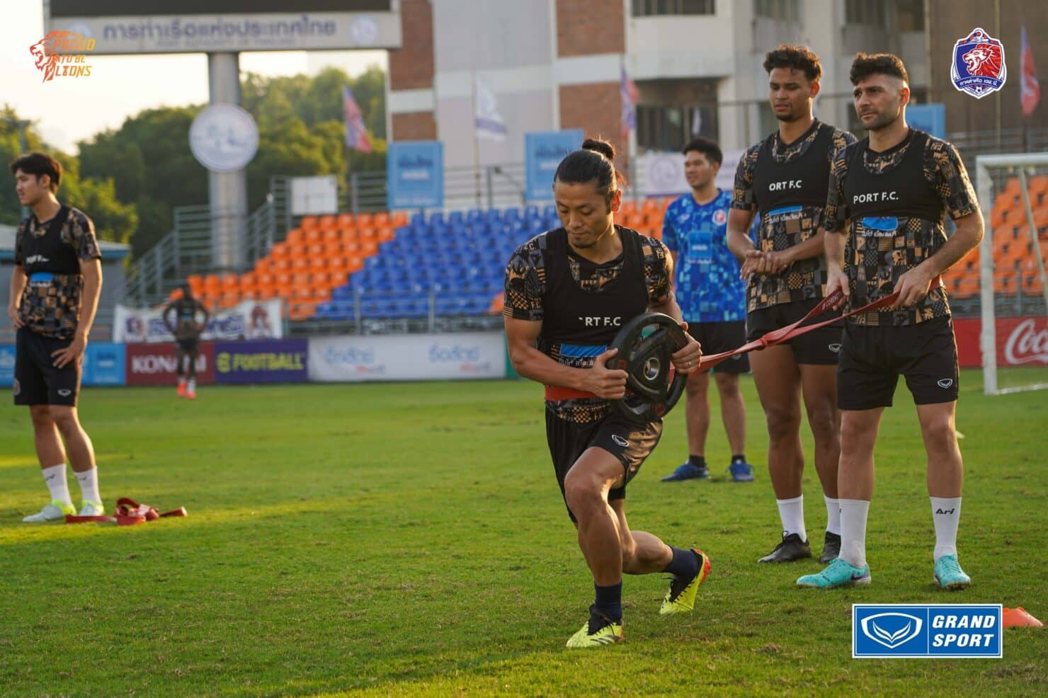 ดูบอลสด ไทยลีก การท่าเรือ ลำพูน