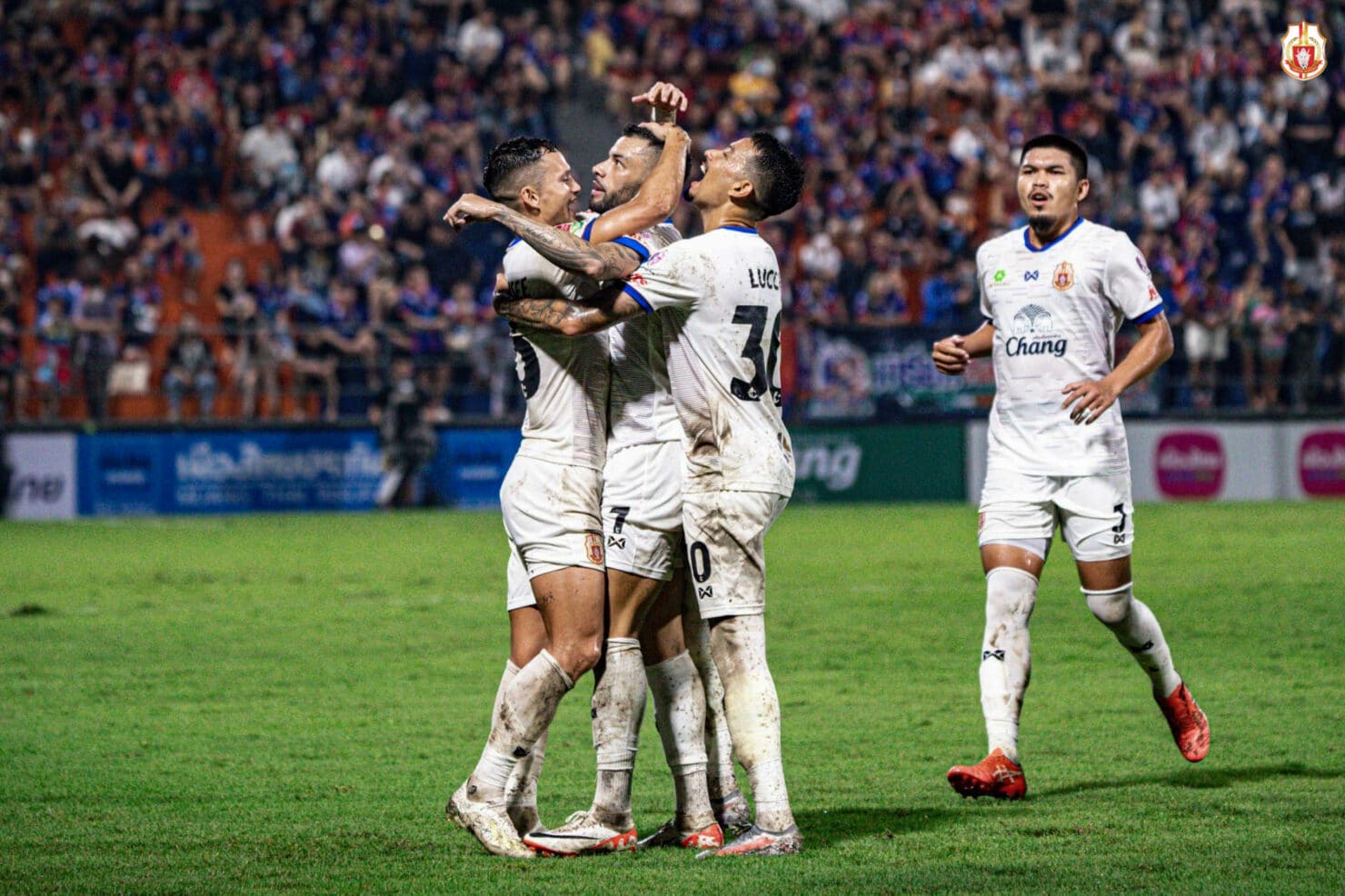 ดูบอลสด ไทยลีก การท่าเรือ ลำพูน