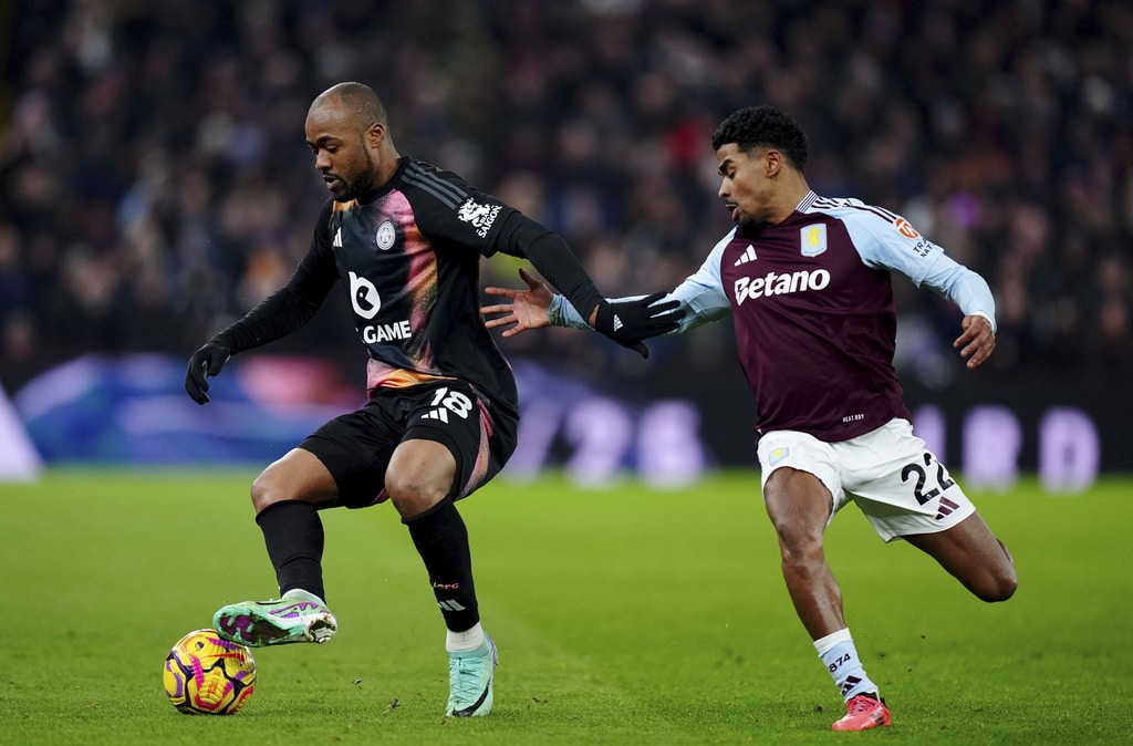 ผลบอลเมื่อคืนนี้ พรีเมียร์ลีก แอสตัน วิลล่า เลสเตอร์