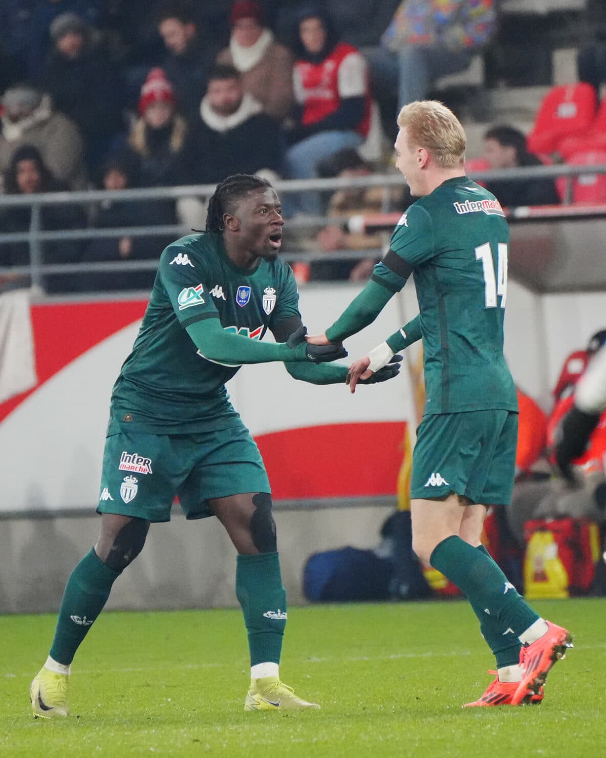 ดูบอลสด ยูฟ่า แชมเปี้ยนส์ลีก โมนาโก แอสตัน วิลล่า