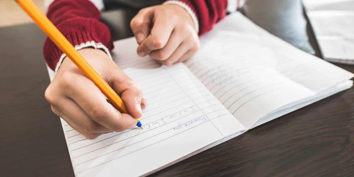 เด็กมัธยมศึกษาปีที่ 1 ขอเงินพ่อเรียนพิเศษ แต่ถูกปฏิเสธ