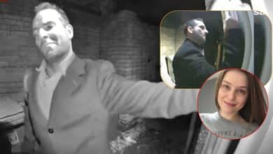 สตอล์คเกอร์ ทุบประตูบ้าน