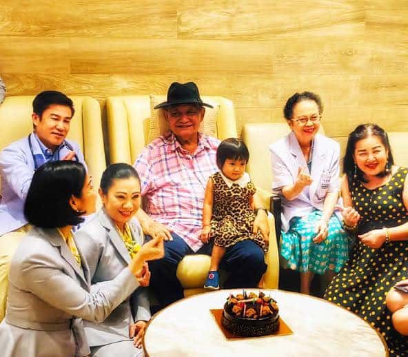 ยิ่งยง สะเด็ดยาด คอลัมนิสต์บันเทิงไทยรัฐ