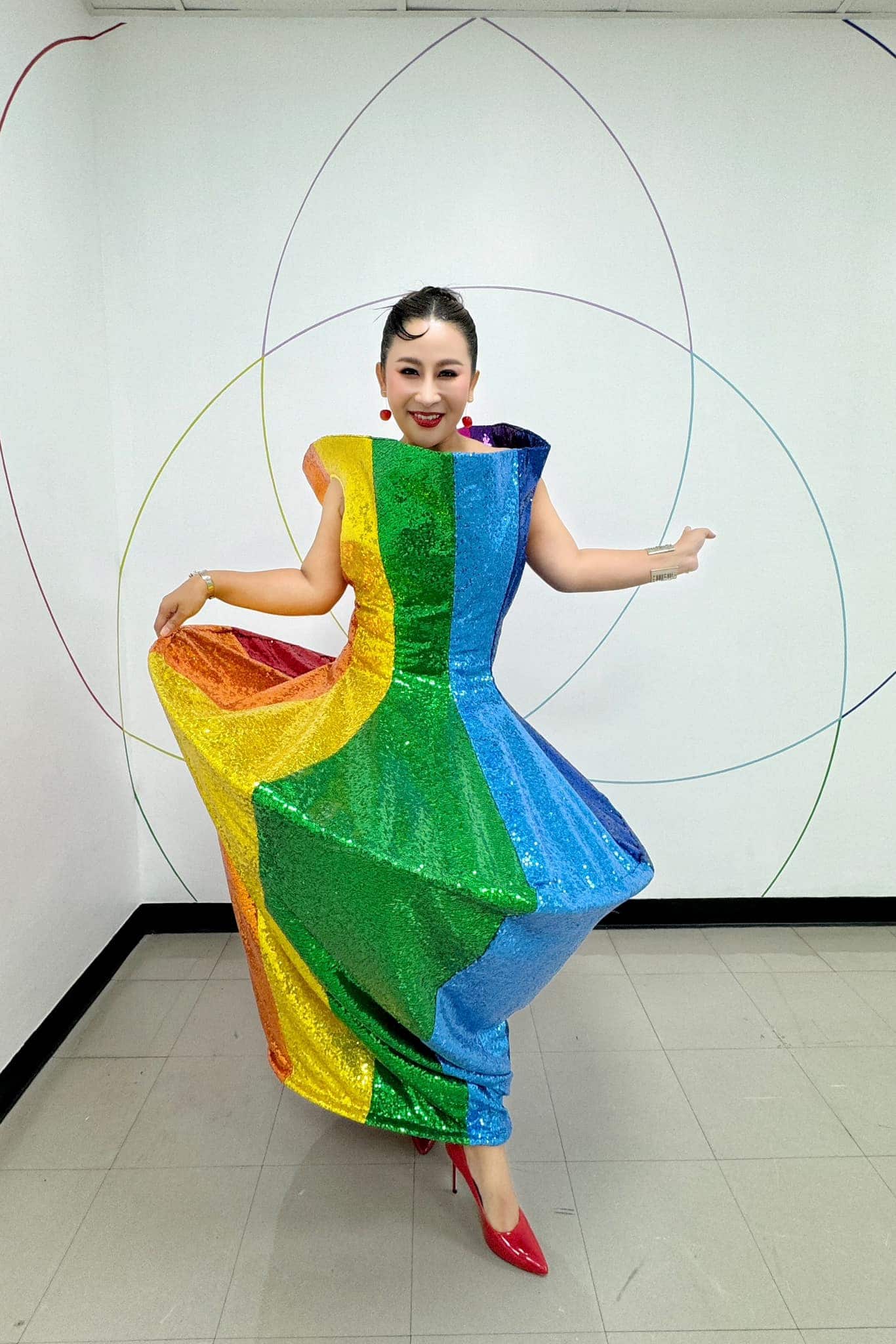 ลาล่า ขวัญนภา วีนแตก ถูกคนขับรถห้ามเล่นโทรศัพท์ เพราะเสียงดังรบกวน