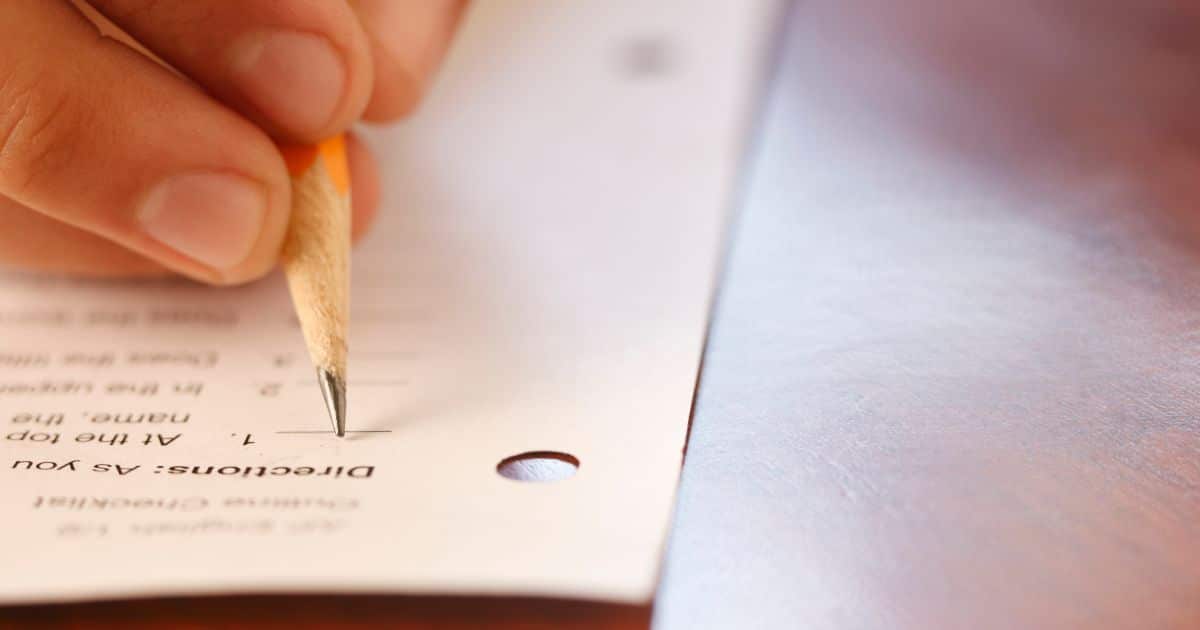 สอบได้คะแนนแต่ละวิชาเท่าไหร่ถึงจะผ่านเกณฑ์