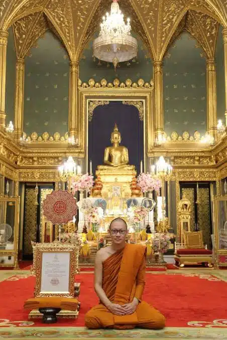 พระชินวงศวชิรเวที พระราชาคณะหนุ่ม รองอธิการบดี มมร.