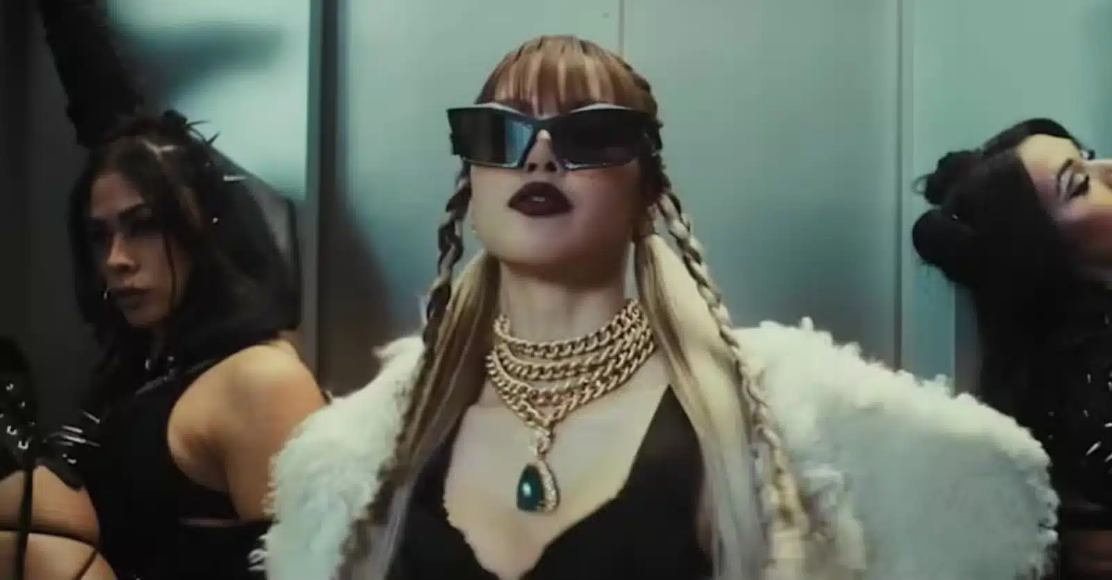 แปลเพลง FXCK UP THE WORLD (FUTW) - ลิซ่า เนื้อเพลงไทย