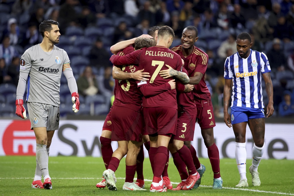 ผลบอลเมื่อคืนนี้ ยูโรป้า ลีก ปอร์โต้ โรม่า