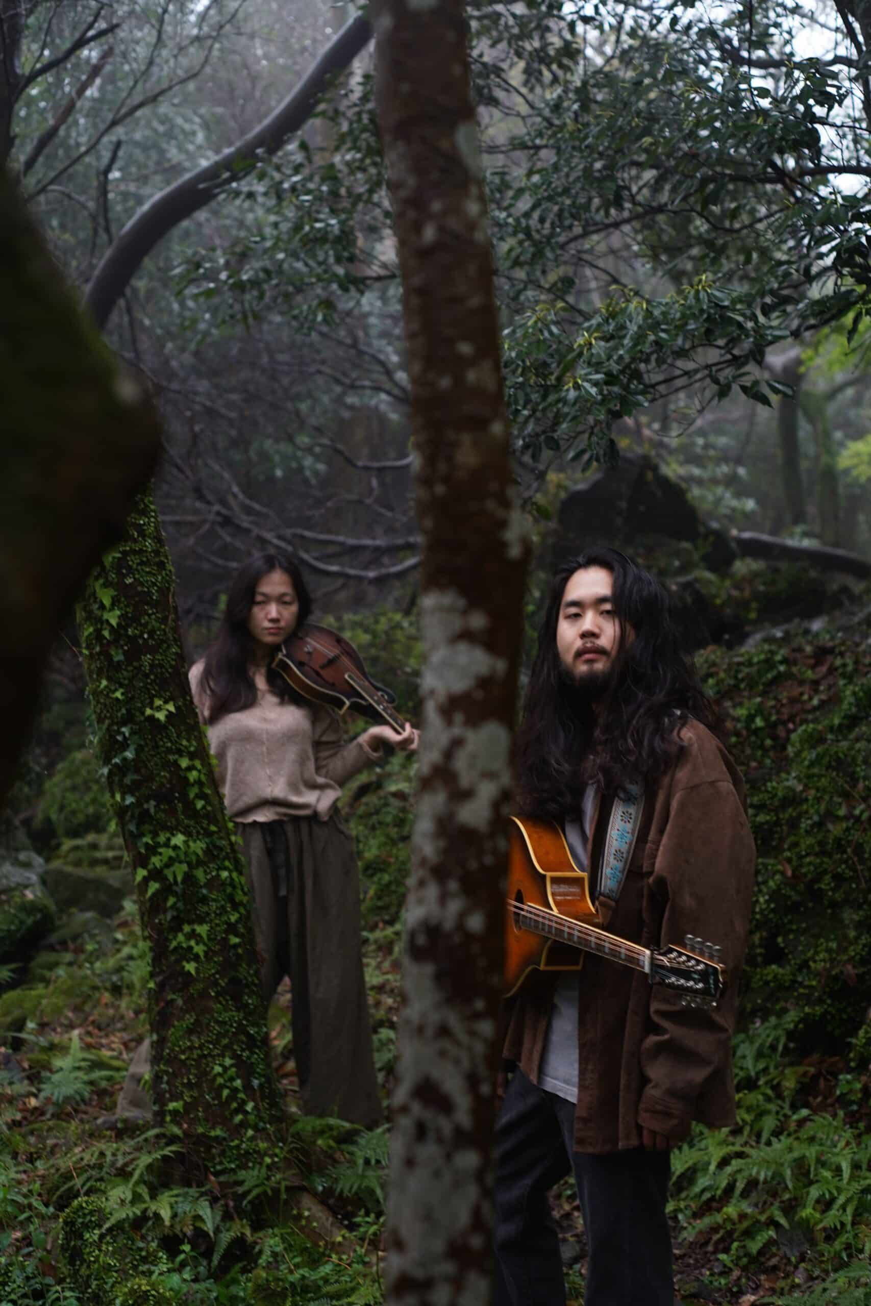 พบกับ 모허 Moher วง Psychedelic Folk จากเกาะเชจู ประเทศเกาหลีใต้ ประกอบไปด้วยสมาชิก e_so และ Minkyu Jo Korea Spotlight งาน Bangkok Music City 2025 วันที่ 1-2 มีนาคม 2025 น. ย่านสร้างสรรค์เจริญกรุง, กรุงเทพมหานคร 