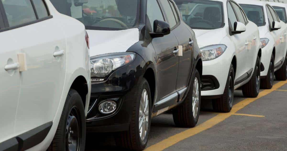 ผู้ผลิตรถยนต์กำลังผลักดันเรื่องนี้อย่างหนัก เพราะพวกเขาต้องการขายรถ