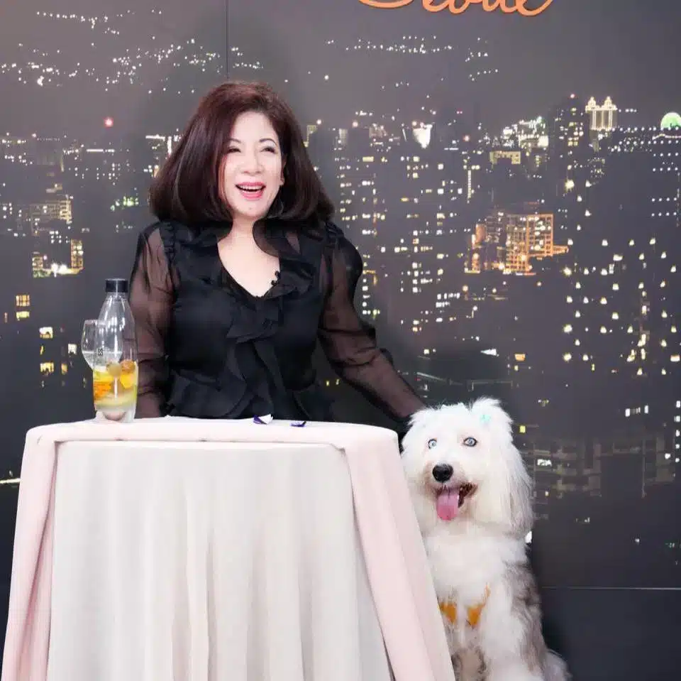 เฉินเหวินเชี่ยน นักข่าวชื่อดัง ป่วยมะเร็งเมลาโนมาระยะ 4 หมอคาดหากรักษาไม่สำเร็จ อาจเหลือเวลา 3 เดือน