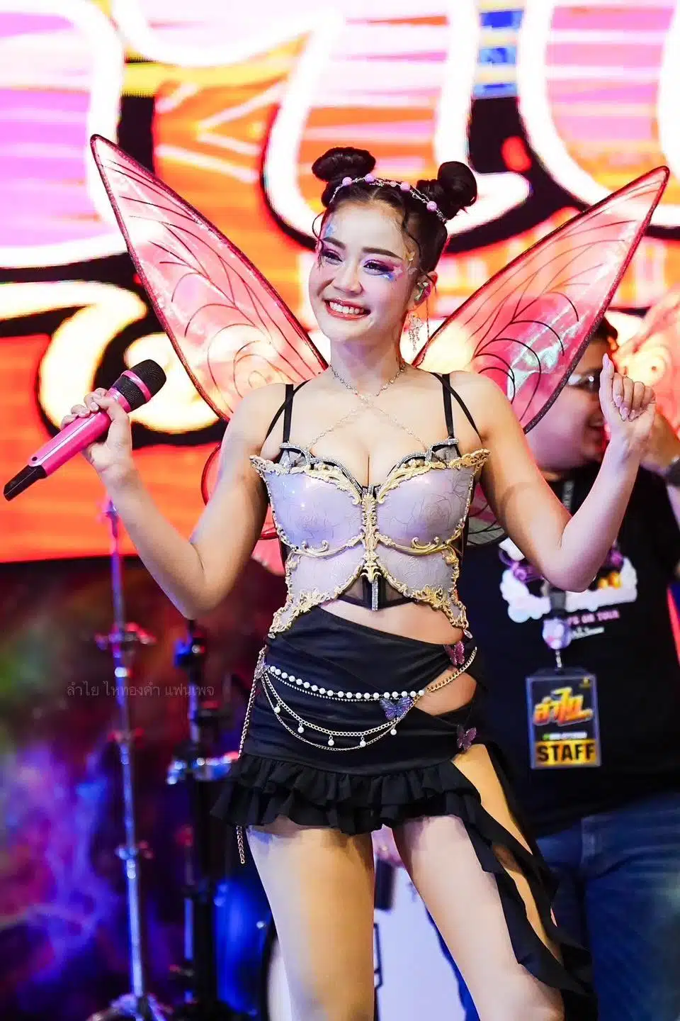 ตารางงานเดือนมีนาคม 2568 ของ ลำไย ไหทองคำ - 56 งานใน 31 วัน แสดงถึงความต้องการตัวสูงของเธอ