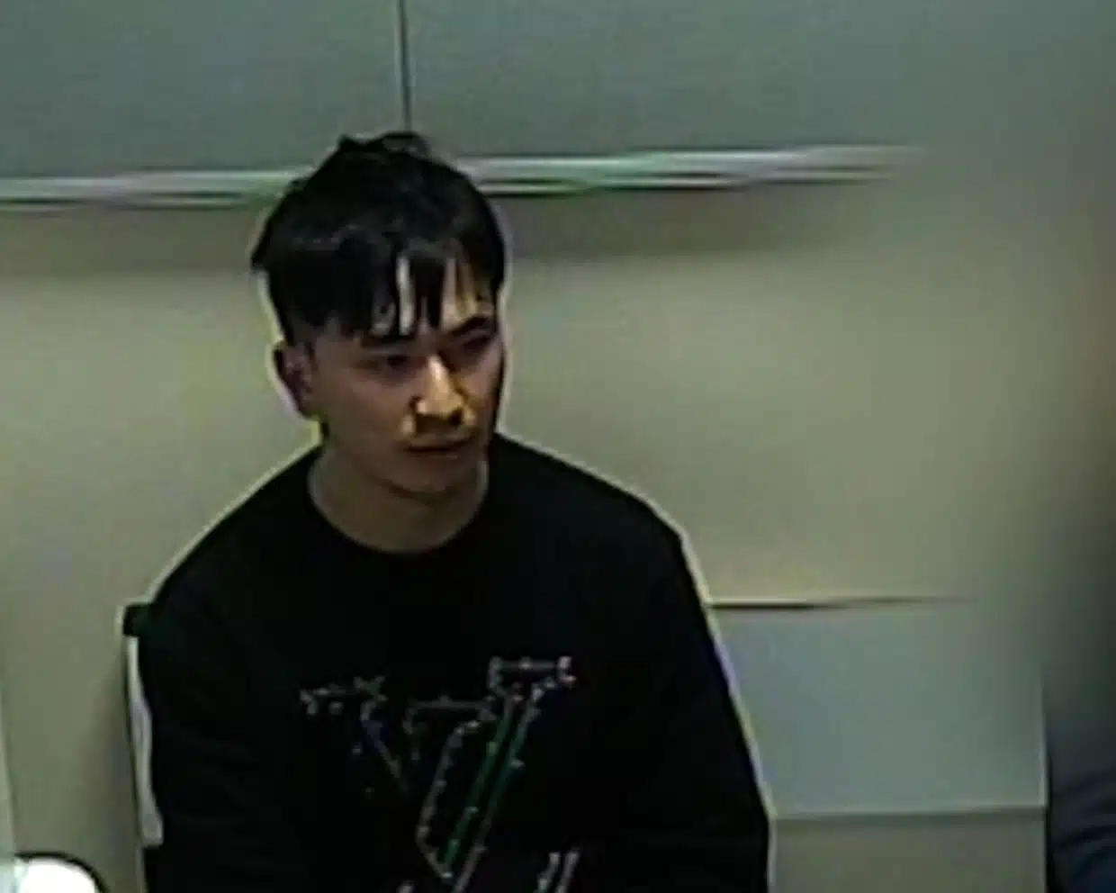 เจิ้นห่าว โจว ถูกจับ