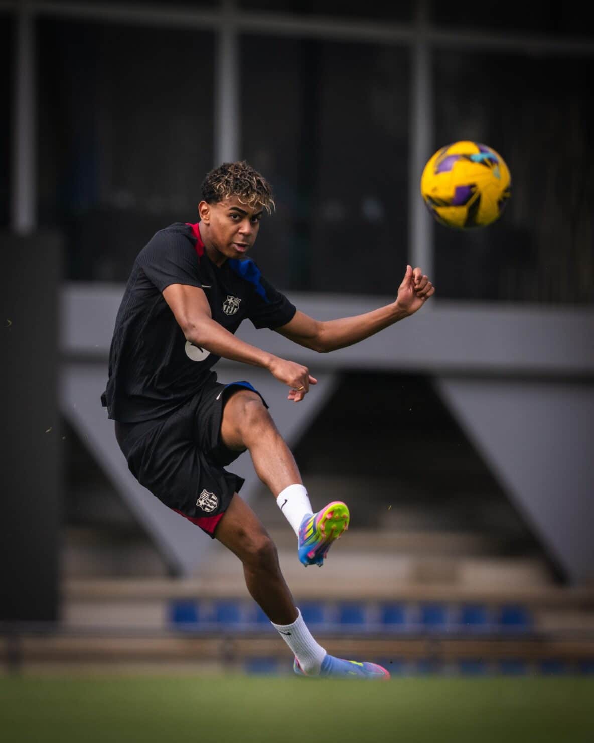 ลาลีกา 2024/25 บาร์เซโลน่า โอซาซูน่า