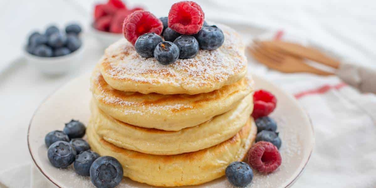 แพนเค้กเป็นหนึ่งในอาหารเช้าที่ควรหลีกเลี่ยง เพราะทำให้เสียสุขภาพ