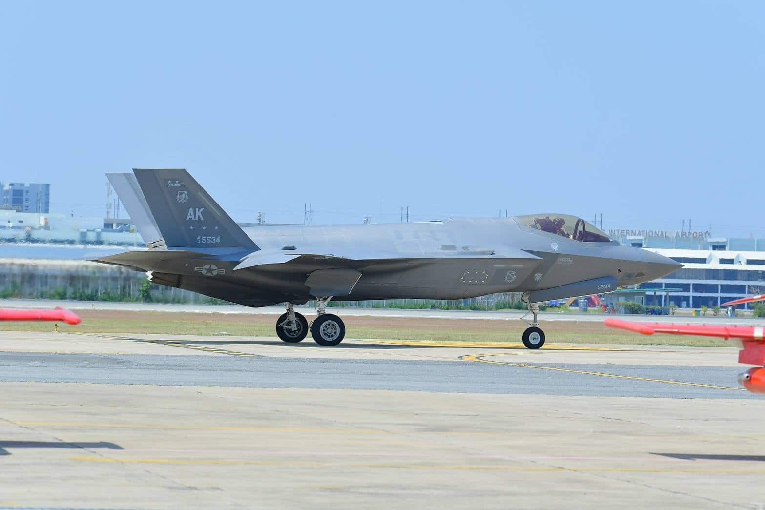คลิปย้อนหลัง Air Show 2025 โชว์ฝูงบินผาดแผลง