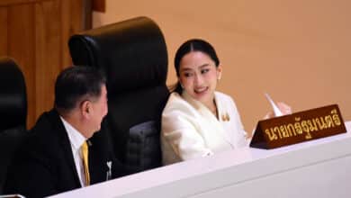 นายกอิ๊งค์ หนีภาษี