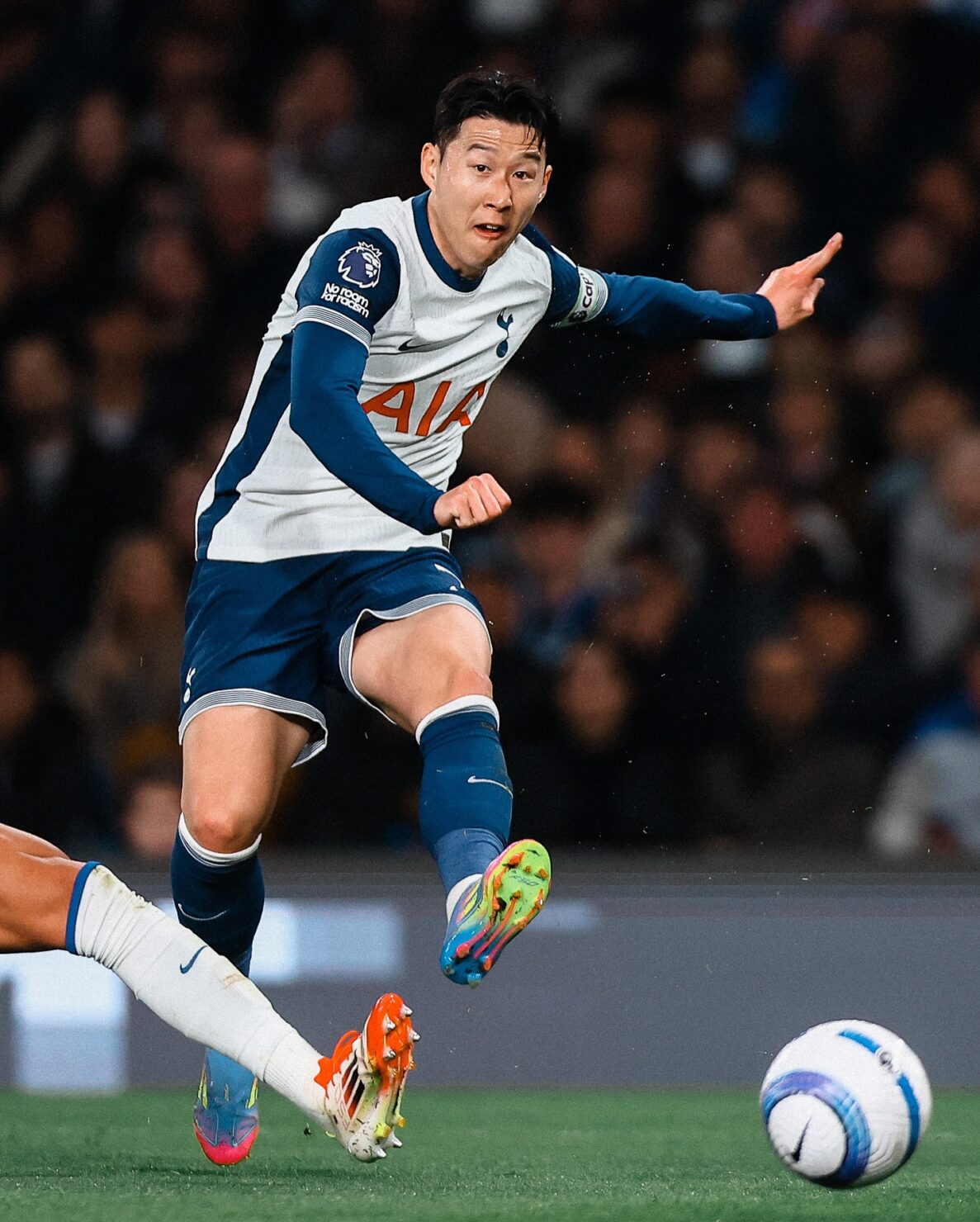 ดูบอลสด พรีเมียร์ลีก 2024/25 สเปอร์ส เซาแฮมป์ตัน