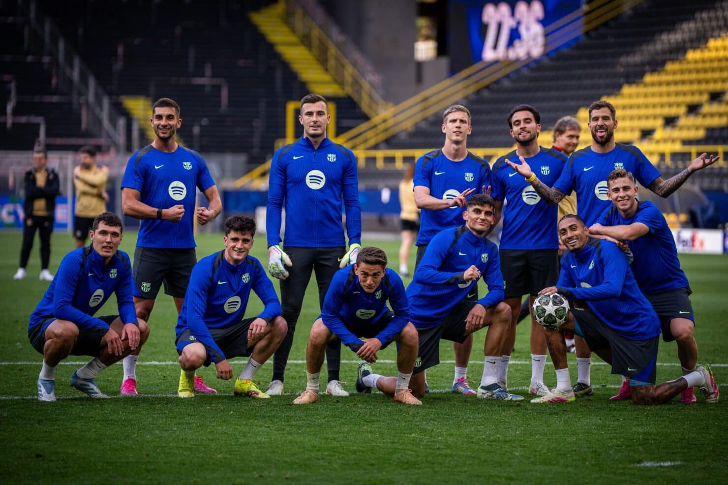 ดูบอลสด ยูฟ่า แชมเปี้ยนส์ลีก ดอร์ทมุนด์ บาร์เซโลน่า