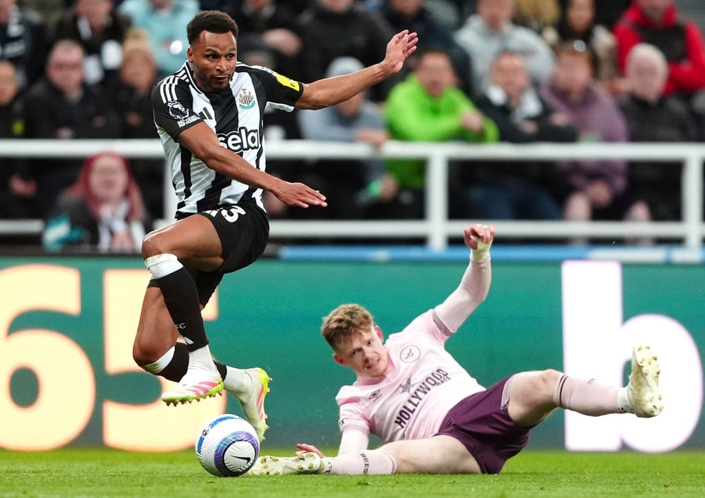 ผลบอลเมื่อคืนนี้ พรีเมียร์ลีก นิวคาสเซิ่ล เบรนท์ฟอร์ด