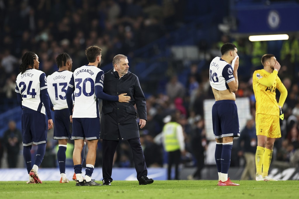 ผลบอลเมื่อคืนนี้ พรีเมียร์ลีก เชลซี สเปอร์ส